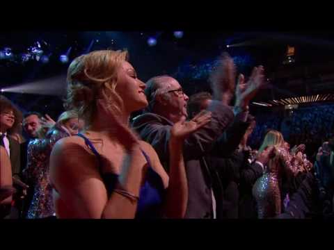 Legendary comedian 89 year old Sir Ken Dodd get's a standing ovation at the 2017 NTA's