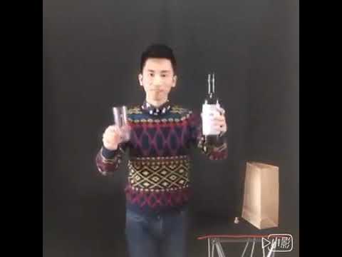 Voir la vidéo Bouteille de vin latex