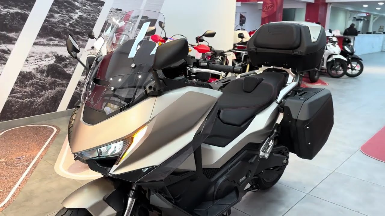 Honda Forza 750cc 2025 con top case