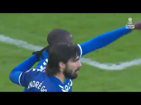 Ganó Everton con pase magistral de James Rodríguez