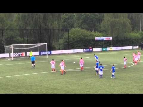 Geinoord O14 - Kampong O14: 1-0. En kampioen!