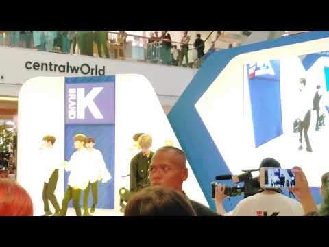 190902 VERIVERY - 불러줘 (Ring Ring Ring) in bangkok @centralworld