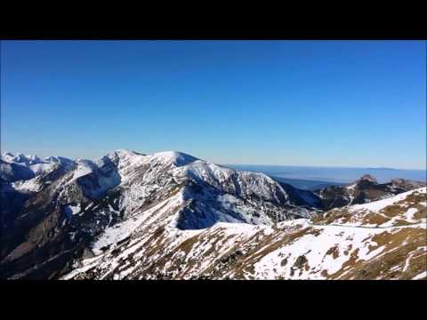 Tylko orły szybują nad granią!