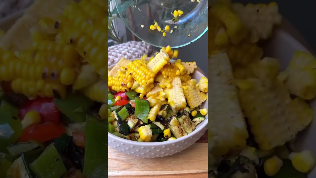 grilled zucchini salad 🥗📸: @sailor_bailey 💚 #healthyrecipes #food #salad #saladrecipes #recipe