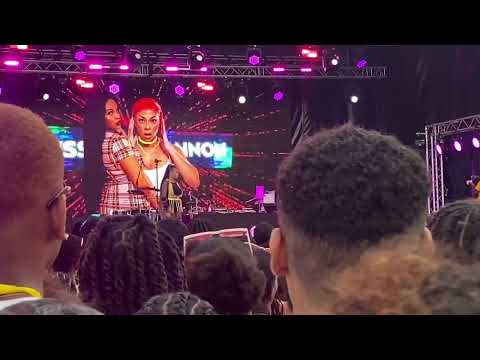 Kryssy - Marionnettes - Baccha festival 2023