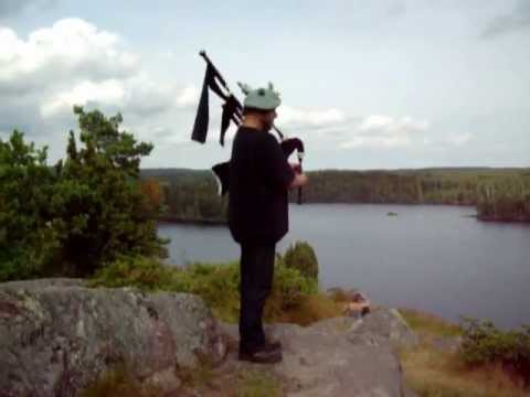 Amazing Grace, Scotland the Brave, Rowan Tree, Wings, gespielt auf der Bagpipe.avi