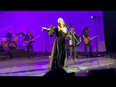 Videoclip de A Lua e Eu (Ao Vivo) — Marisa Monte