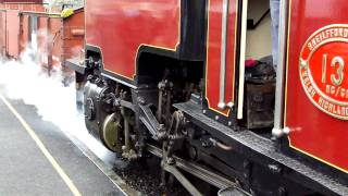 preview picture of video 'Welsh Highland Railway 138 at Caernarfon'