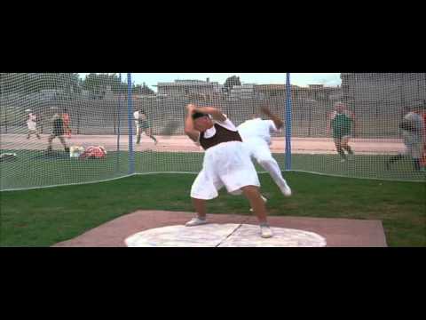 Fantozzi e il lancio del martello - [Fantozzi, the hammer throw]