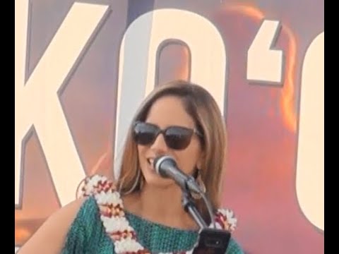 POMAIKA'I LYMAN doing Ikona