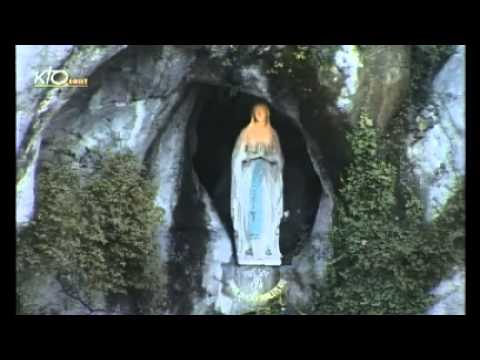 Chapelet à Lourdes
