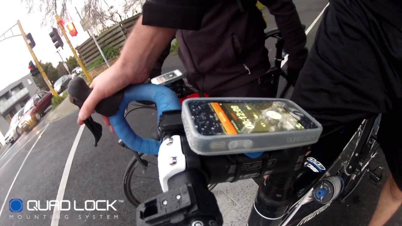 Quad Lock Sport- & Outdoorhülle Poncho iPhone 13 Mini