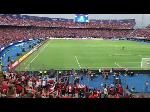 "#ExodoSabalero - Parte 2: Fiesta en la hinchada" Barra: Los de Siempre • Club: Colón