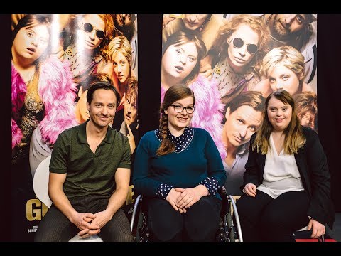 Leidmedien im Gespräch mit Luisa Wöllisch und Tom Schilling über "Die Goldfische"