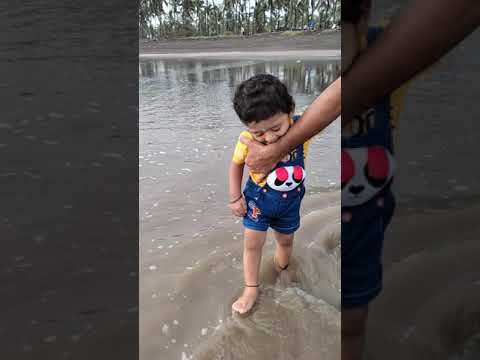 how to enjoy at the 🏖Beach #cute #beach #trending #viral #shorts #youtubeshorts
