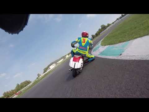 Vespa Endurance Pomposa 500Km Caduta team Fsr