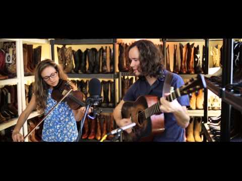 The Runaround - Mandolin Orange