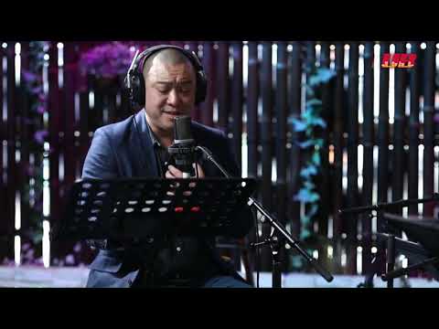 Thể hiện bởi Hoàng Sơn
