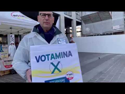 Movimento 5 Stelle, flashmob: “Votamina X”, la cura pentasellata contro l’astensione