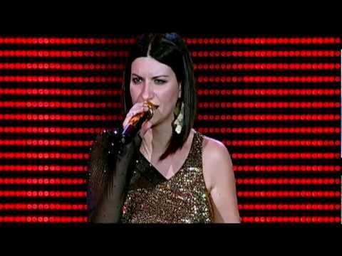 Laura Pausini - Amores Extraños (live). HD-1080p