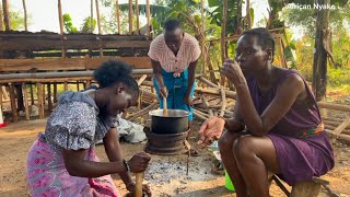 African Village life / Cooking Outside #shortvideo #lifestyle #villagelife #africa