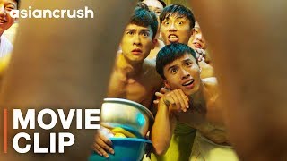 College guys compete in a duck-measuring contest 😉 | Clip from &#39;Happy Dorm&#39;