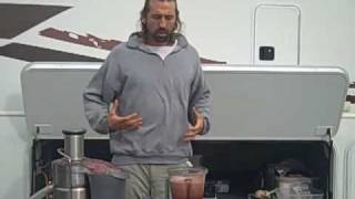 HOW TO LOSE WEIGHT FAST on a RAW FOOD DIET with the BENEFITS OF JUICING