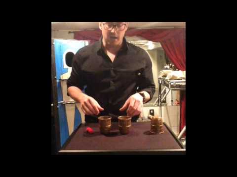 Magic Joe: Cups and Balls