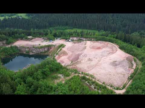 Granitbruch Wolfsgrün mit Blick auf Talsperre Eibenstock