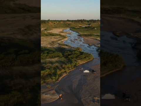 Toropi. arroyo. agua de cascada. bella vista corrientes.