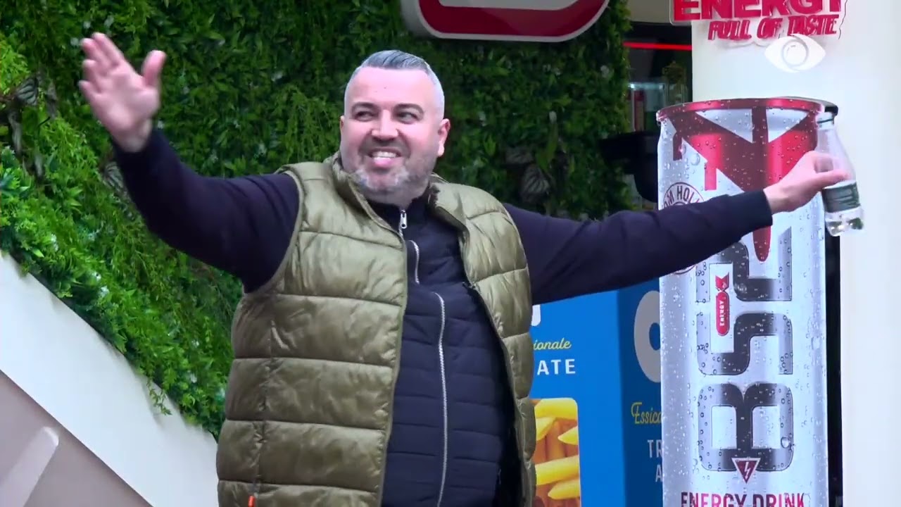 Surprizë nga ajri për Rogertin, banori ulet në gjunjë