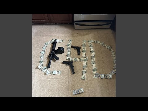 C4D Black - Lookin 4 YV's (feat. Lil Motion & Baby Sosa)