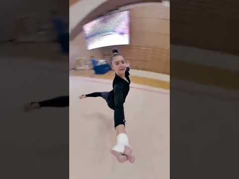 Lala Kramarenko Spins Round