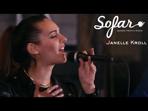 Janelle Kroll - Sunny Days | Sofar NYC