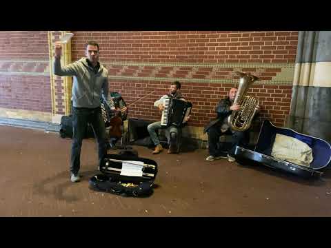 4K Rijksmuseum Amsterdam. The Four Seasons (Winter), Vivaldi / Toccata and Fugue in D Minor, Bach