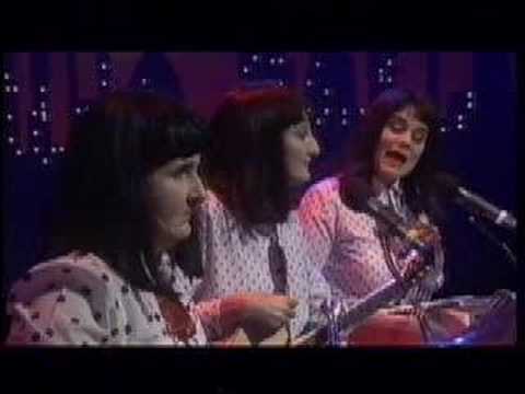 Kransky Sisters - Highway To Hell