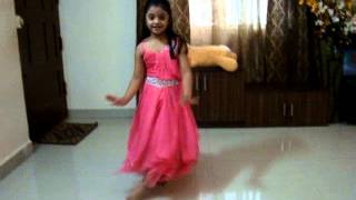 ABCD-2 Sun Sathiya Dance By 5years AASHRITHA..!!