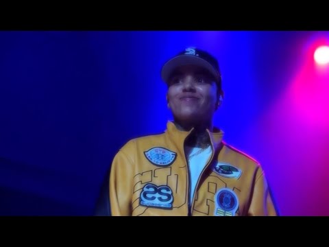 kwn - better than ur boyfriend (Unreleased) (Live) @ Toronto 2025 ; [with all due respect] Tour