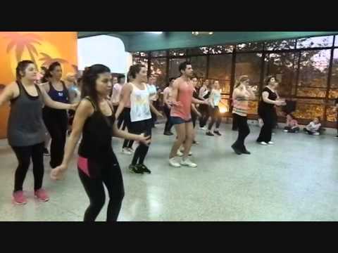 Cia Movimiento y ritmo Zumba Fitness Descarga de la luz (salsa) Zumba nena by Joaco Ag