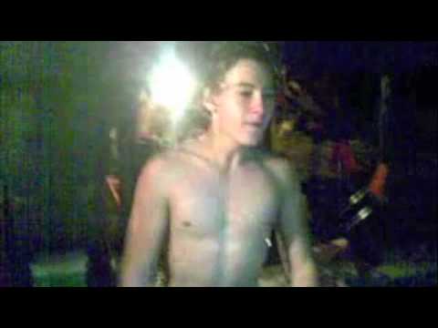 Luca performing "Teilen macht Spass"