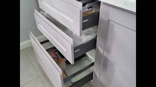 Неоклассическая угловая серо-белая кухня Проект 88 фото 9