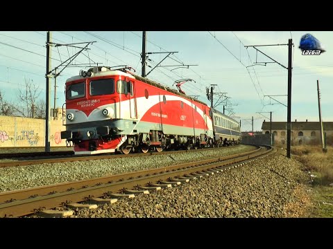 Delfinul 477-895-3 & IR74-1 "Făgăraș" Brașov-Sibiu-Simeria-Budapest Keleti in Arad 03 February 2021