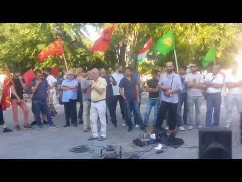 Sungur Savran, Atina'daki protesto eyleminde Suruç katliamını lanetledi