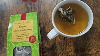 Vintage Teas BIO Zelený čaj s jahodou 20 pyramid 40 g