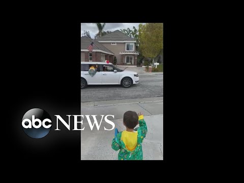 パンデミックにもかかわらず、米国で祝われたマイルストーン｜WNT (Milestones celebrated across US despite pandemic | WNT)