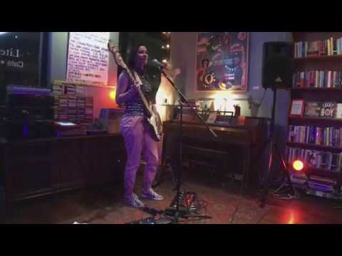 Laura Stavinoha - Shine - live at The Octopus in Oakland