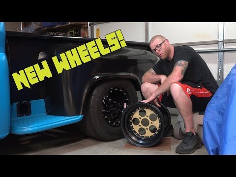 C-10 Gets HoleShot Racing Wheels