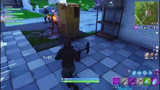 ［フォートナイト 50VS50］自販機に集られ武器を買えなくて困った