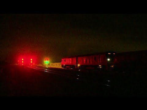 SSR Grain Train with RL class locomotives - PoathTV Australian Trains & Railways 2017