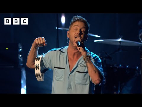 OneRepublic's out of this world performance of 'Counting Stars' | The Eartthshot Prize 2023 - BBC